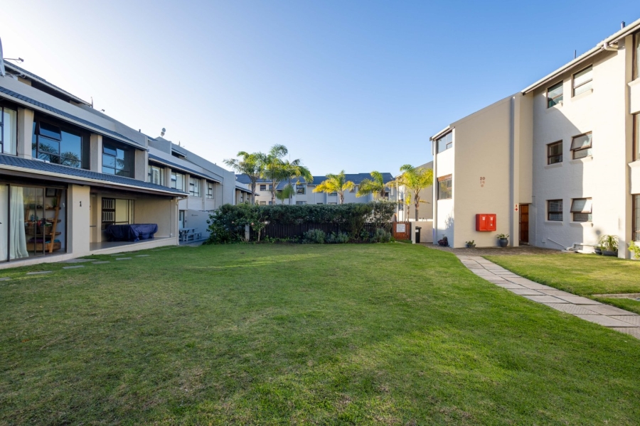 4 Bedroom Property for Sale in Bowtie Western Cape